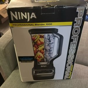 Ninja professional blender 1000 BL610